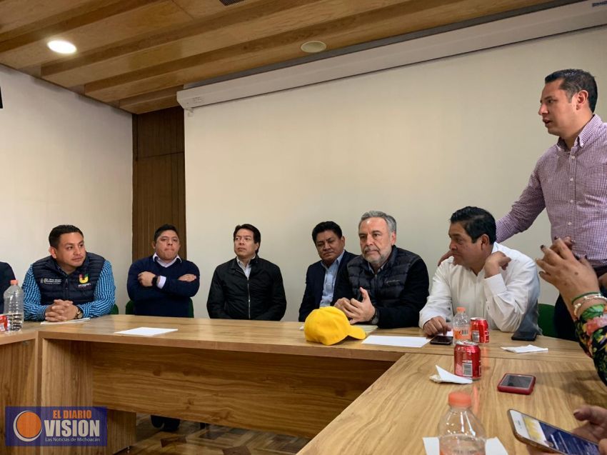 Sostiene Víctor Manríquez reunión con alcaldes y presidente de la comisión de Presupuesto