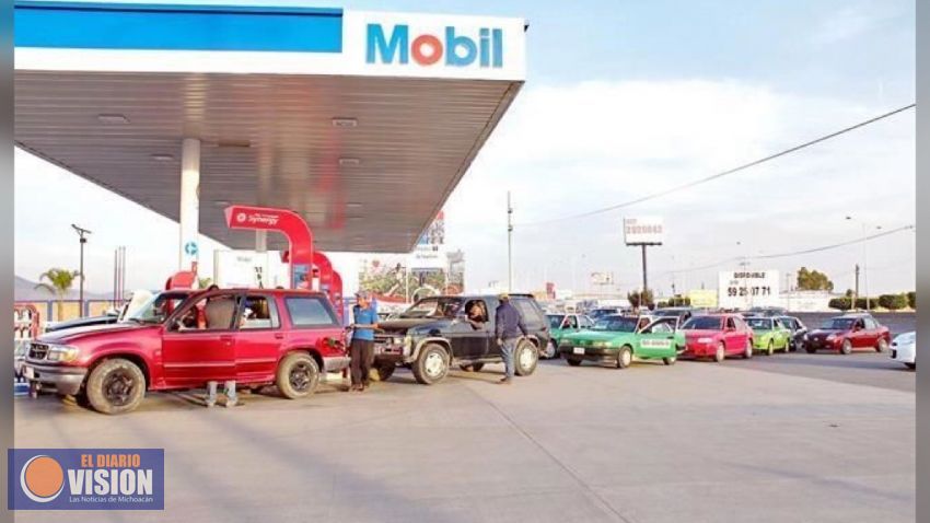 Escasea gasolina en ocho estados