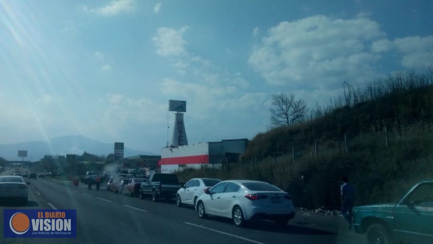 Caos, compras de pánico y desesperación por tener combustible