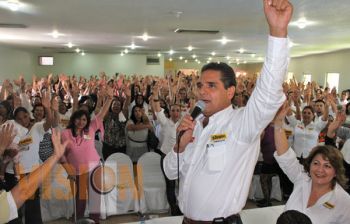 Se compromete Silvano Aureoles a construir propuestas a favor de las mujeres michoacanas