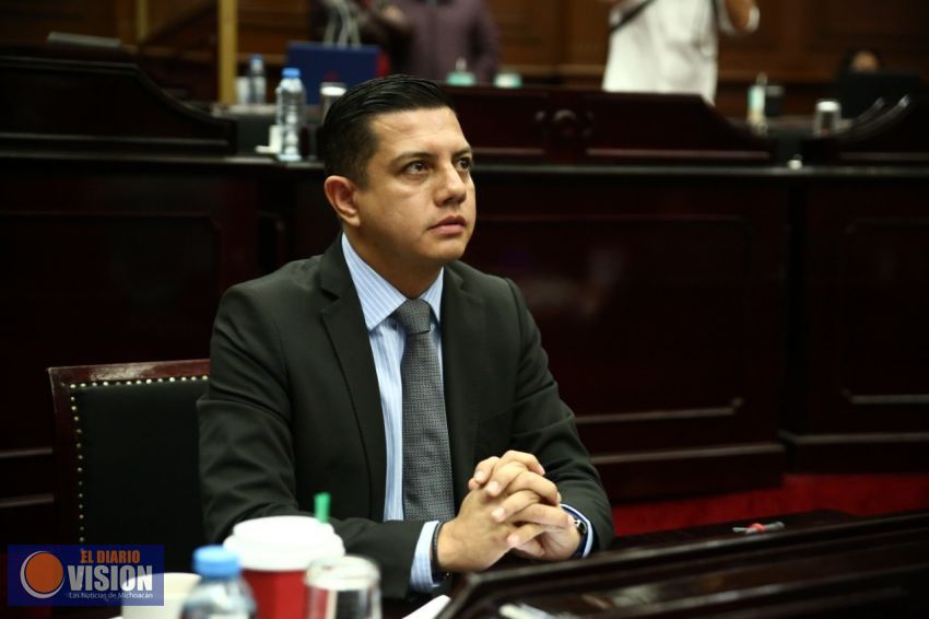 Llama Oscar Escobar a la unidad de los michoacanos ante la escasez de gasolina 