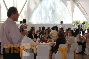 Cierran precampaña por el PT, Armando Luna.
