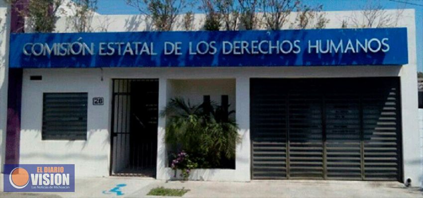 Inicia CEDH investigación por caso de personas encadenadas al oponerse al cierre de escuela