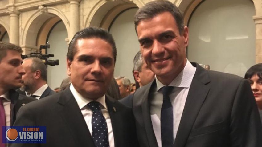 Dialoga Silvano Aureoles con Presidente de España
