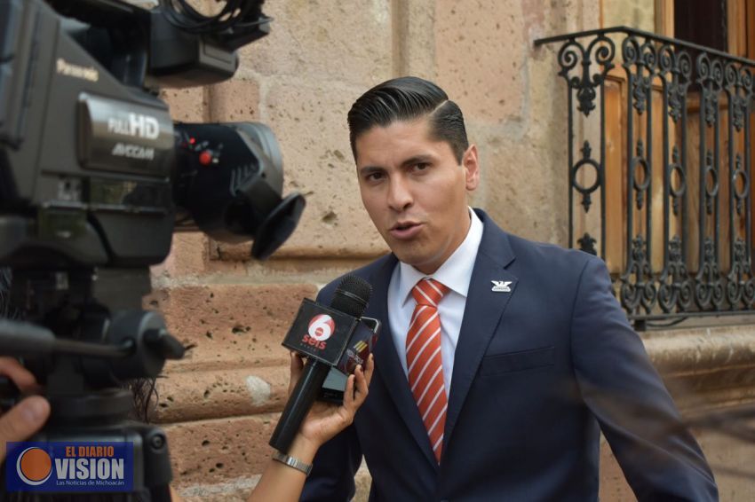 Celebra Javier Paredes continuidad en proyecto de la ZEE de Lázaro Cárdenas