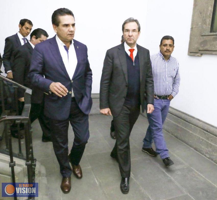 Concluye de madrugada, reunión tripartita, para resolver conflicto magisterial