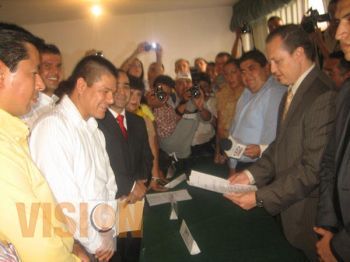 Se registran los candidatos de la coalisión PRD-PT, Toño Lagunas y Ramsés Sandoval