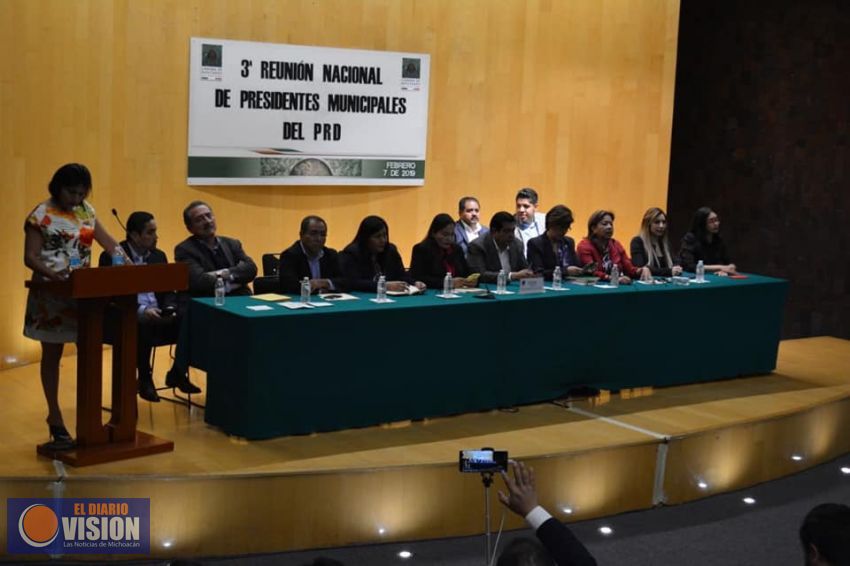 Fructífera reunión nacional de presidentes municipales del PRD