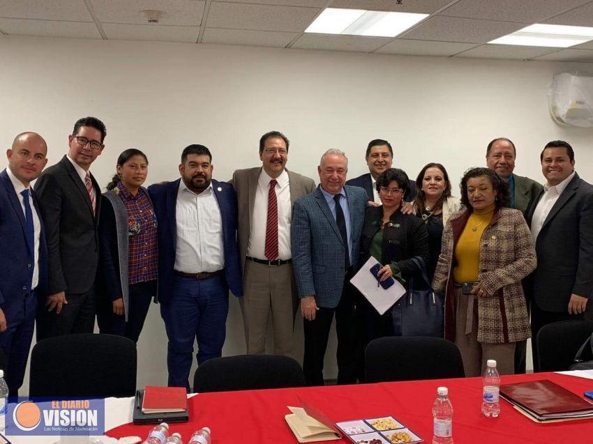 Diputados federales de Michoacán, sostienen reunión con Oficial Mayor de la SEE