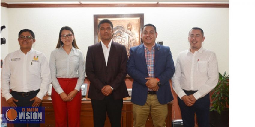 Buscan fortalecer oferta educativa en región Uruapan