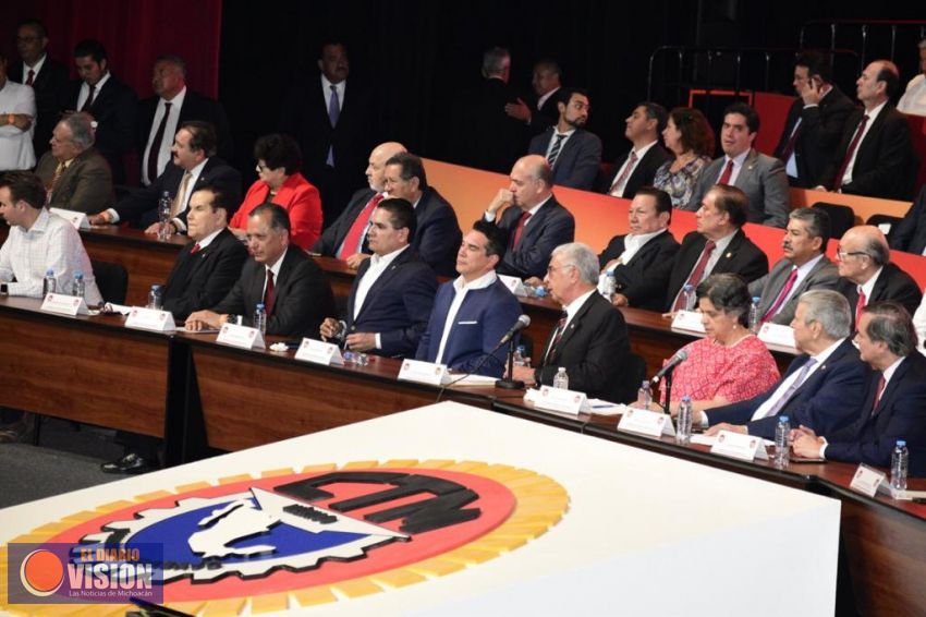 Refrenda Silvano Aureoles respaldo a trabajadores en la lucha por la estabilidad laboral