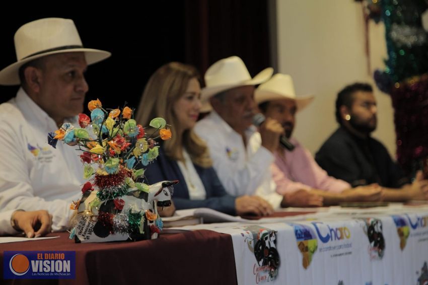 Alista Charo su tradicional fiesta de Carnaval