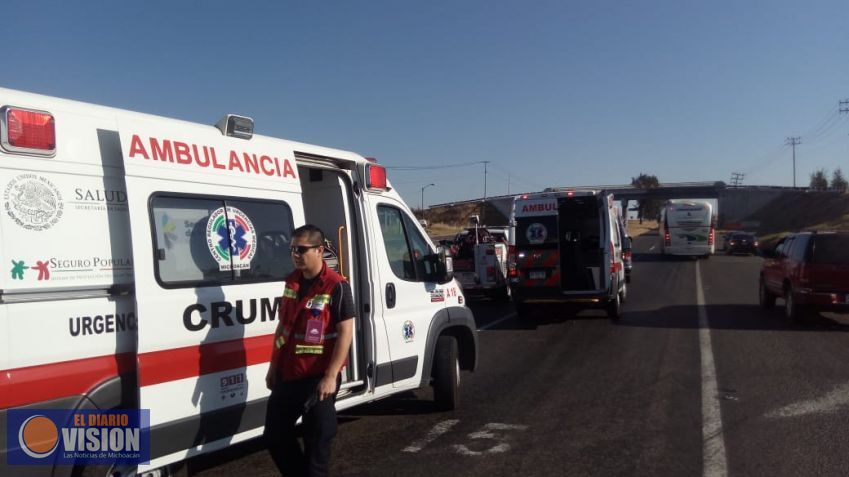 Atiende SSM a universitarios, tras accidente