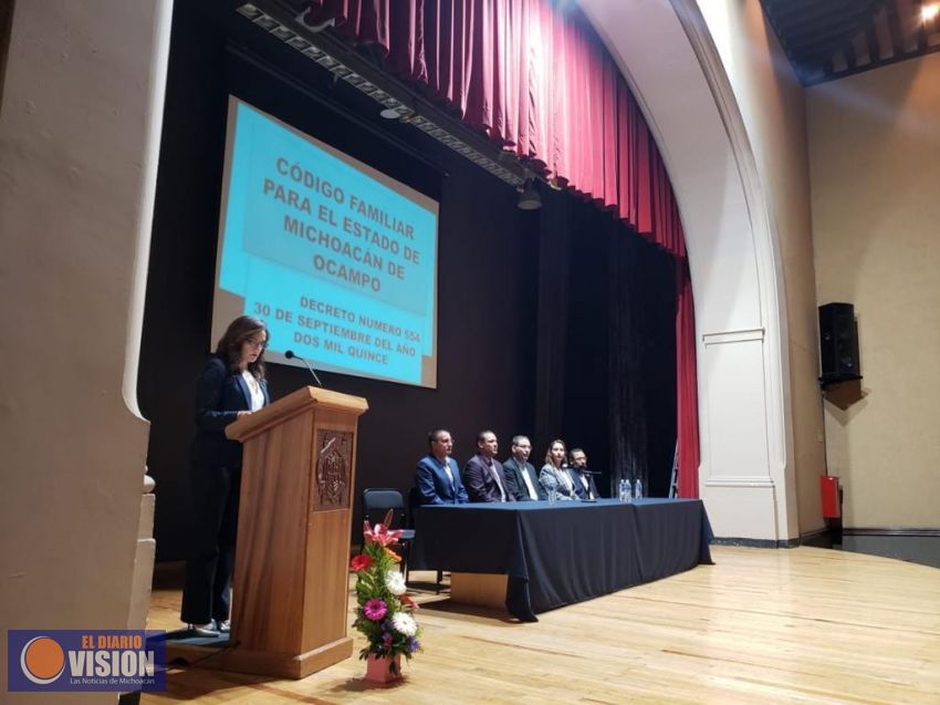 Celebra el Colegio de Jurisconsultos un Congreso de Derecho Familiar
