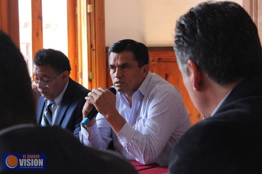 Legislativo busca que Michoacán haga frente a recortes presupuestales federales: Javier Estrada