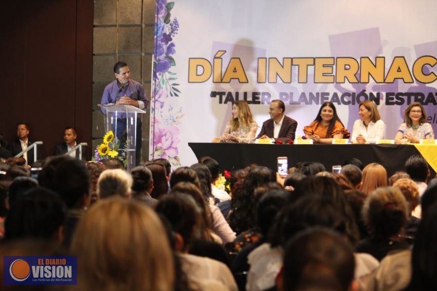 PRD, en la causa de las mujeres para lograr una sociedad democrática: Silvano Aureoles