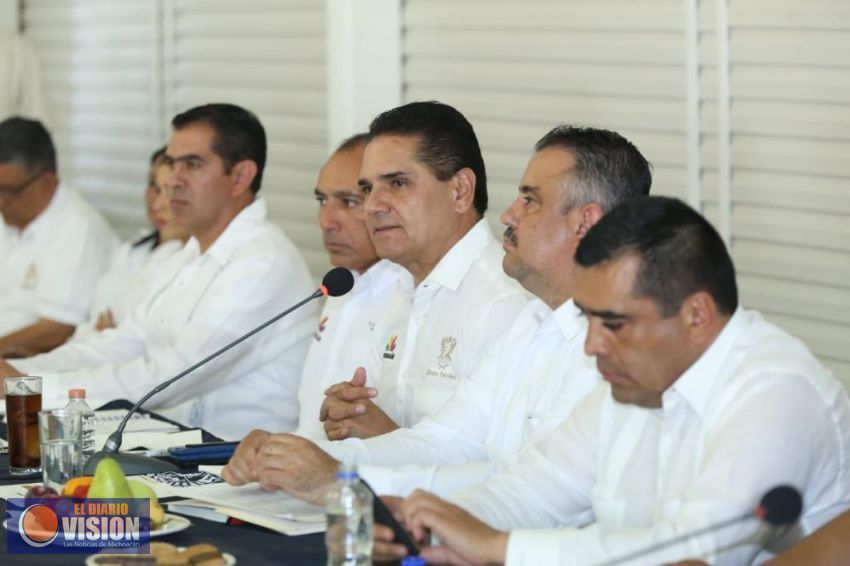 Cercanía y atención a la población, clave para encarar retos del 2019: Silvano Aureoles