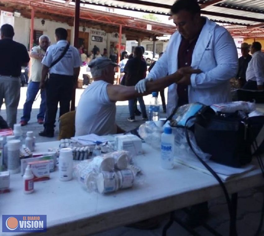 Pone en marcha Lupillo Aguilera Caravanas  de la Salud en el Distrito de Pátzcuaro