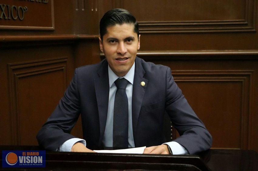 Javier Paredes exige se finquen responsabilidades sobre irregularidades de Alfonso Martínez