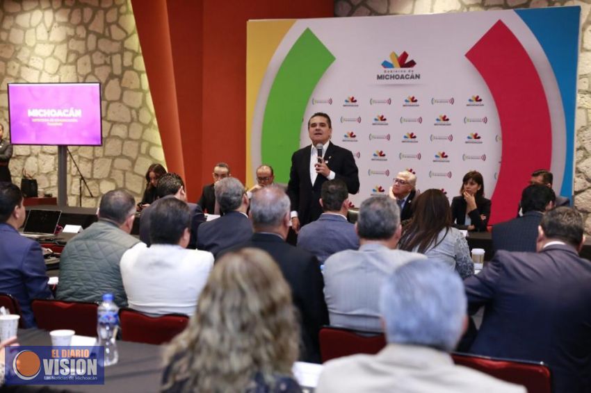 Continúa ruta de desarrollo en Michoacán de la mano con todos los sectores: Silvano Aureoles