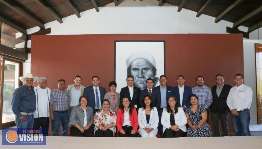 Acuerdan Gobernador y PAN ruta de trabajo por el fortalecimiento municipal