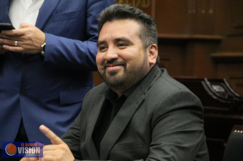 Erik Juárez plantea que las personas puedan decidir cambiar su nombre