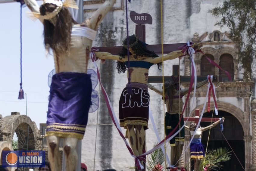 Por Semana Santa, desborda en Michoacán turismo religioso 