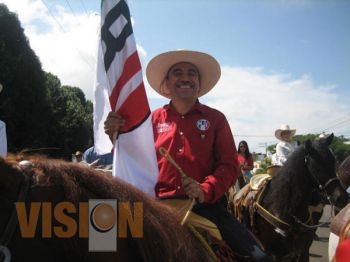 Roban de la Casa de Campaña de Aldo Macias, material de campaña