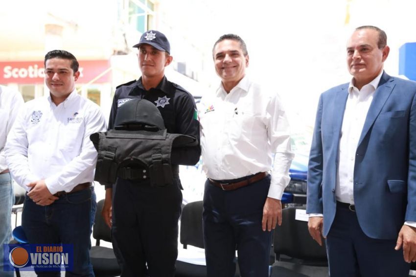 Refrenda Gobernador fortalecimiento institucional a municipios michoacanos