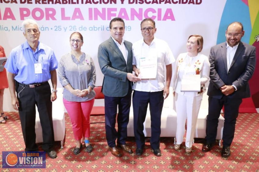 Garantizar una infancia segura para tener buenos ciudadanos: Silvano Aureoles
