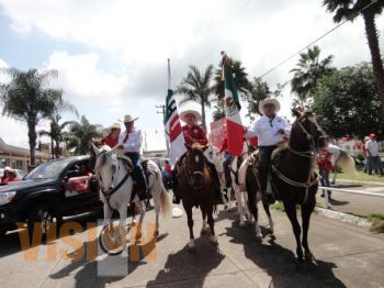 Bajo un ambiente de paz, respeto, tolerancia y apego a la legalidad se desarrollan las campañas pol