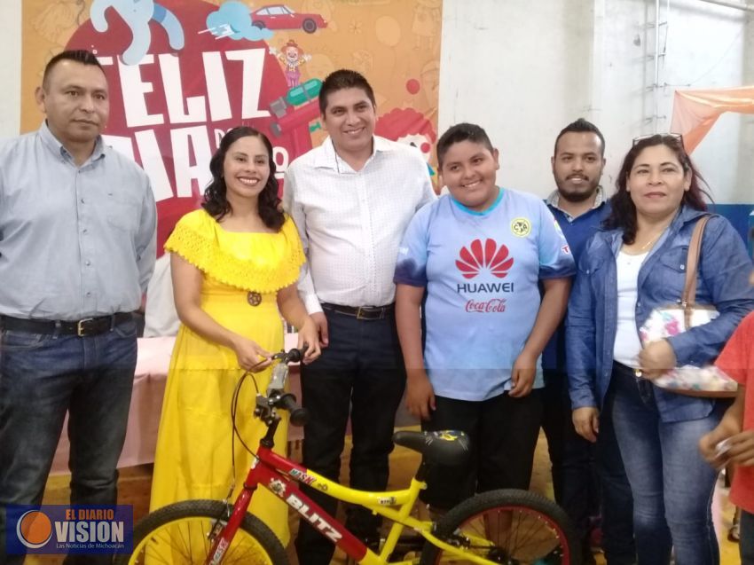 La atención a la niñez es pilar para la administración: Nelson Villegas