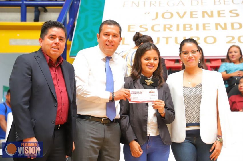 Trabajo coordinado con Federación por la educación de las y los jóvenes de Michoacán: Sedesoh
