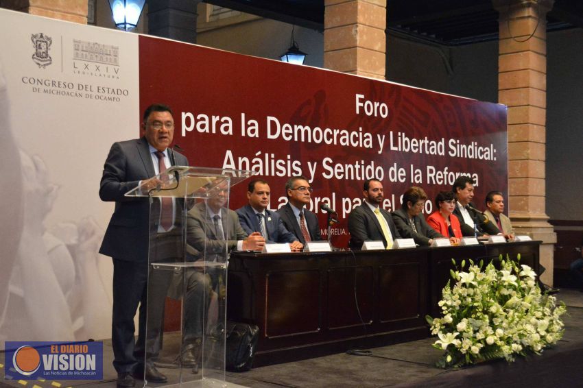 Van diputadas y diputados de Morena por democratización sindical en Michoacán