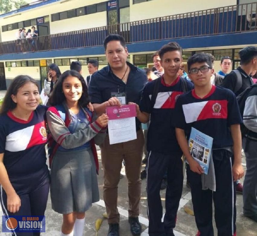 Bienestar paga becas a estudiantes de media superior y superior en Michoacán