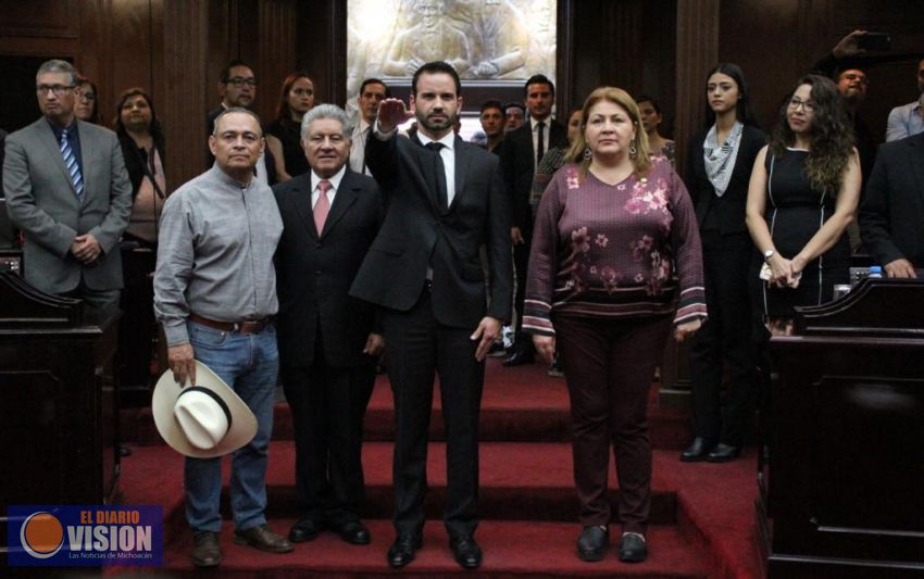 Diputados locales eligen a Yankel Benítez Silva como titular de la Unidad de Evaluación y Control 