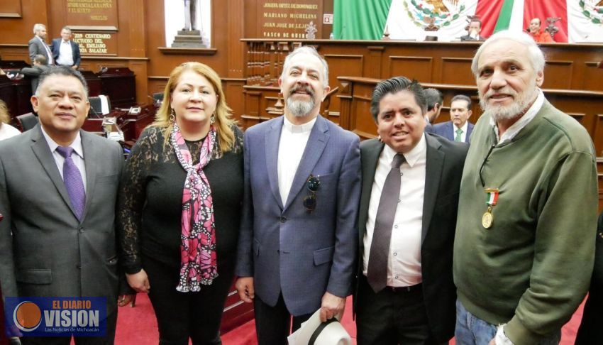 Resalta diputado Fermín Bernabé labor social emprendida por el padre José Francisco Martínez Graciá