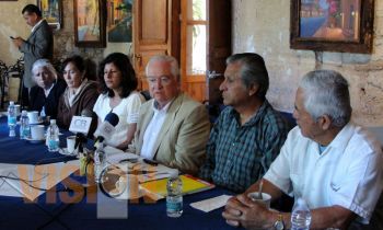 Exbraceros respaldan proyecto de Genovevo Figueroa