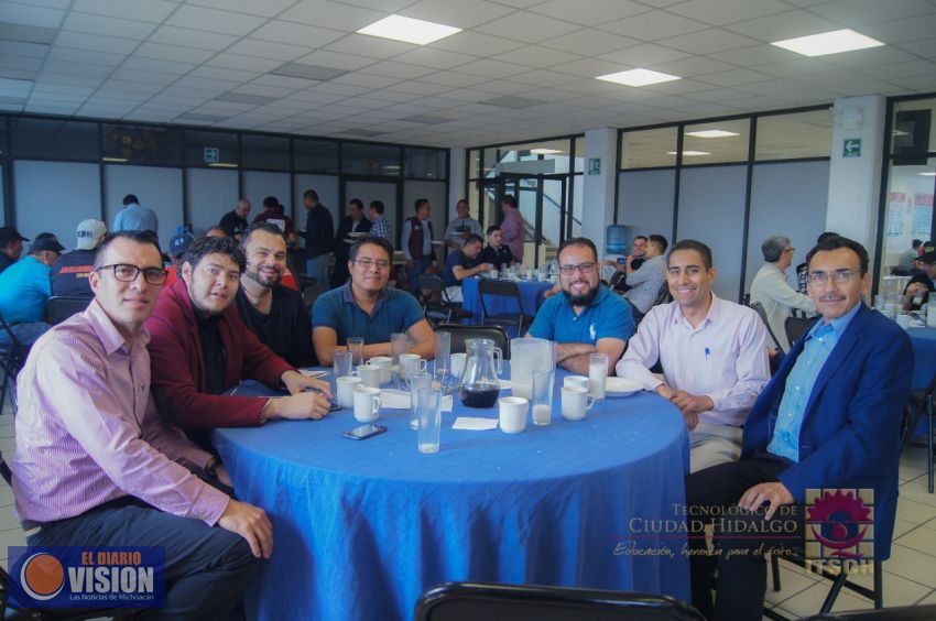 Festejan a los papás en el Tecnológico de Ciudad Hidalgo