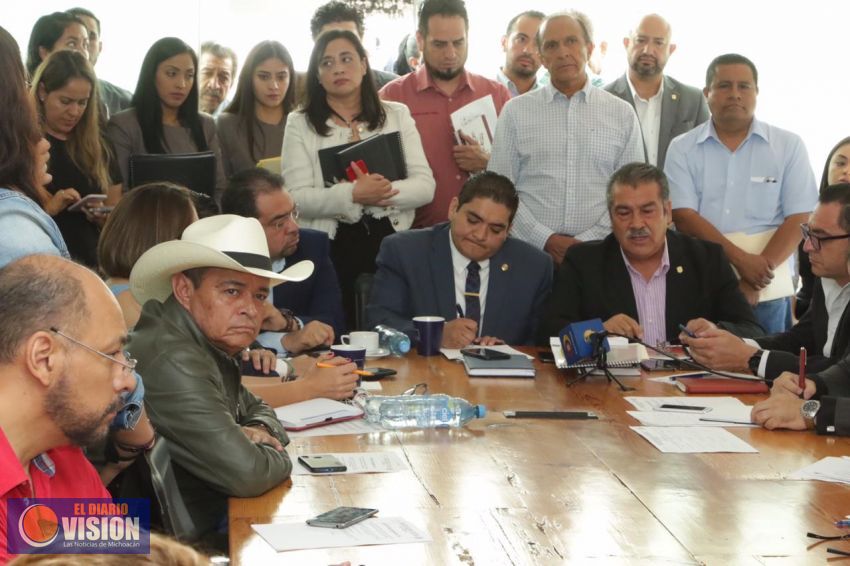Extrañas y contradictorias las cifras y datos de Morón en comparecencia: Salvador Arvizu