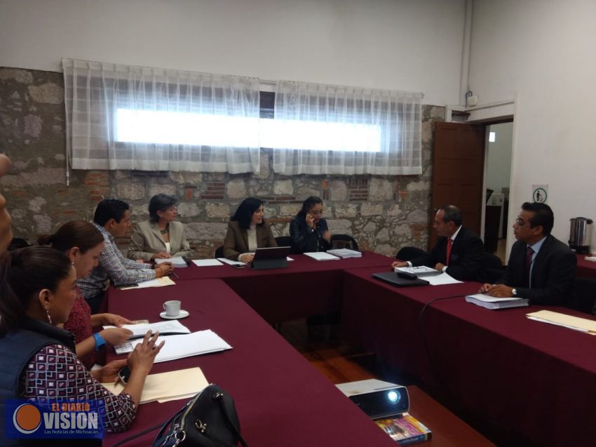 Comisión Jurisdiccional analiza denuncia de juicio político contra ex Auditor