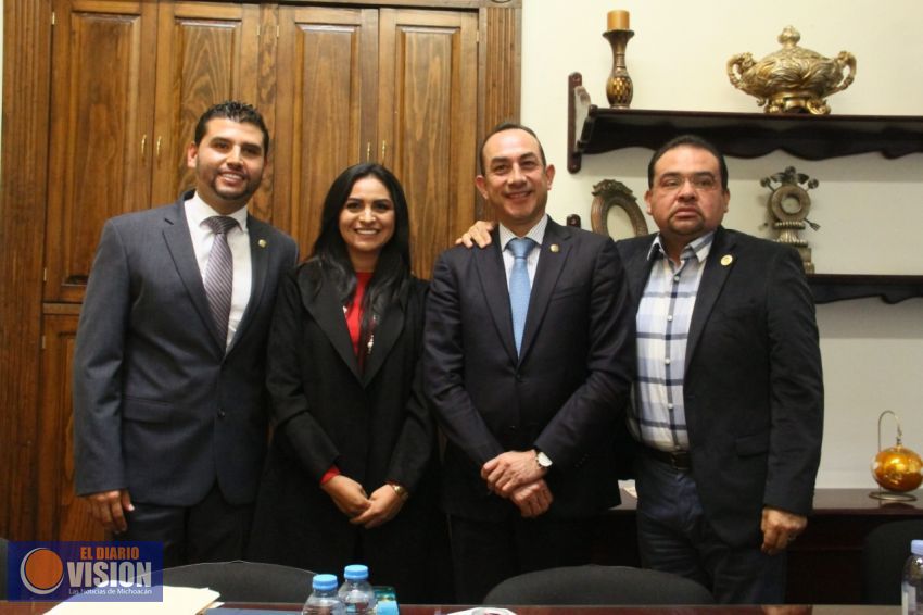 Araceli Saucedo continúa como Coordinadora del Grupo Parlamentario del PRD