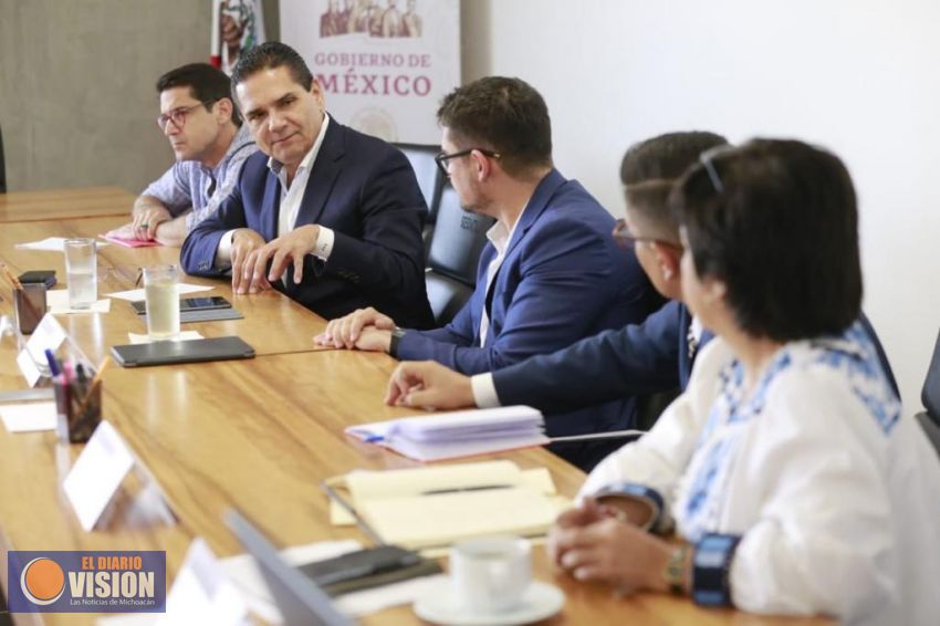 Encabeza Silvano Aureoles gestiones para vivienda y desarrollo urbano en Michoacán