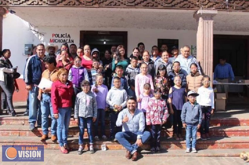Tzintzuntzan cuenta con  programa “ver bien para aprender mejor”