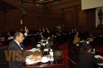 Renuncia ante el pleno cámaral Arreola Ortega al cargo de Consejero del ITAIMICH designado por el C