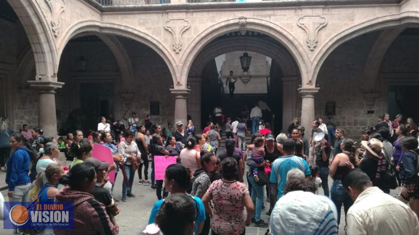 Se enturbia proceso de elección en Tenencia Morelos.