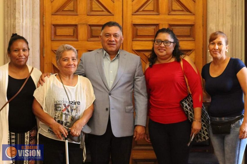El Diputado Fermín Bernabe, suma esfuerzos con lideres de la capital michoacana.