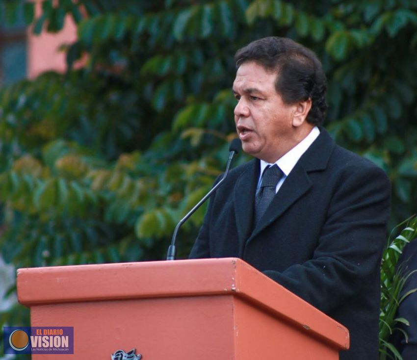 Encabezó Víctor Manríquez 147 aniversario luctuoso de Benito Juárez