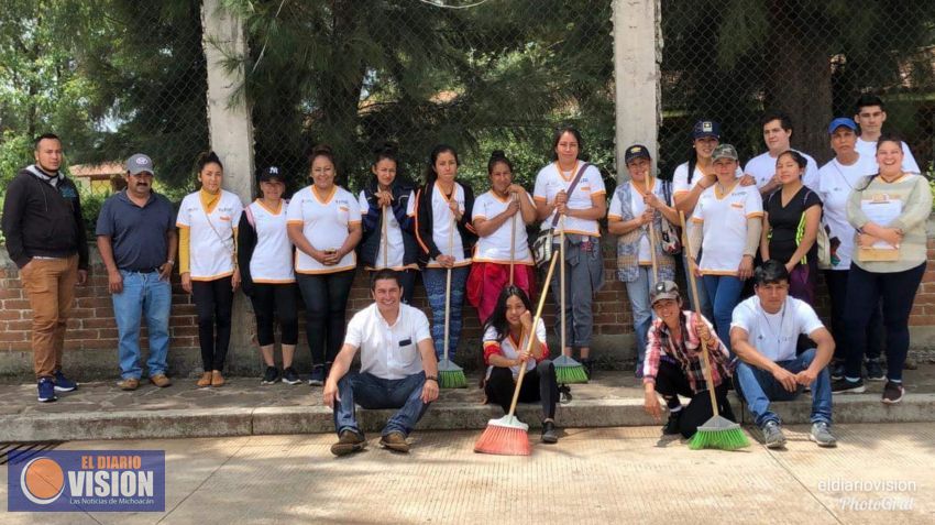 En Lagunillas, impulsan labores de limpieza : Macarena Chávez 