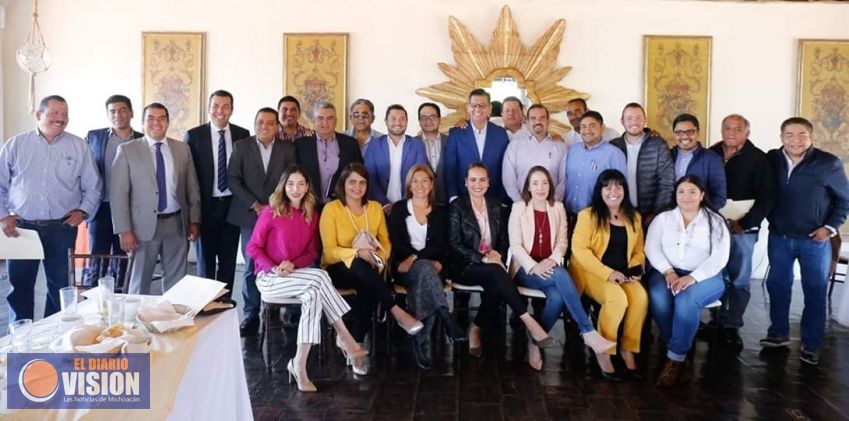 Los Gobiernos “Territorio Amarillo” sí cumplen: Juan Bernardo Corona